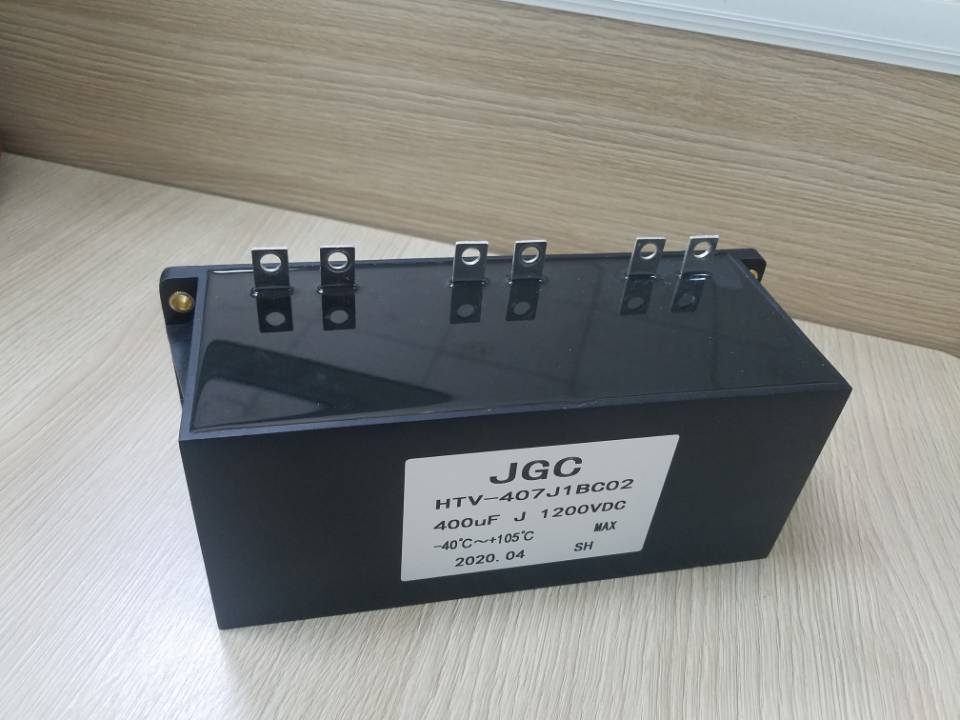 薄膜電容DC-LINK電容 在新能源汽車中的實際應(yīng)用和分析(圖2)